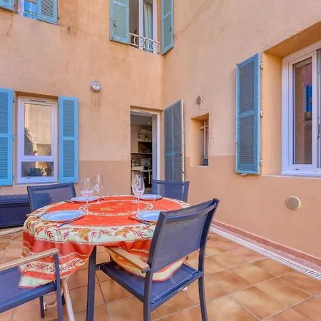 Le Patio Du Port - Appt Climatise Avec Jardin Sanary-sur-Mer