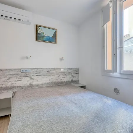 Le Patio Du Port - Appt Climatise Avec Jardin